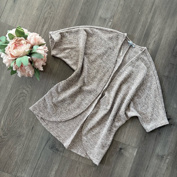 Charlotte Russe Oatmeal Textured Cardigan Sweater - Picture 2 of 6